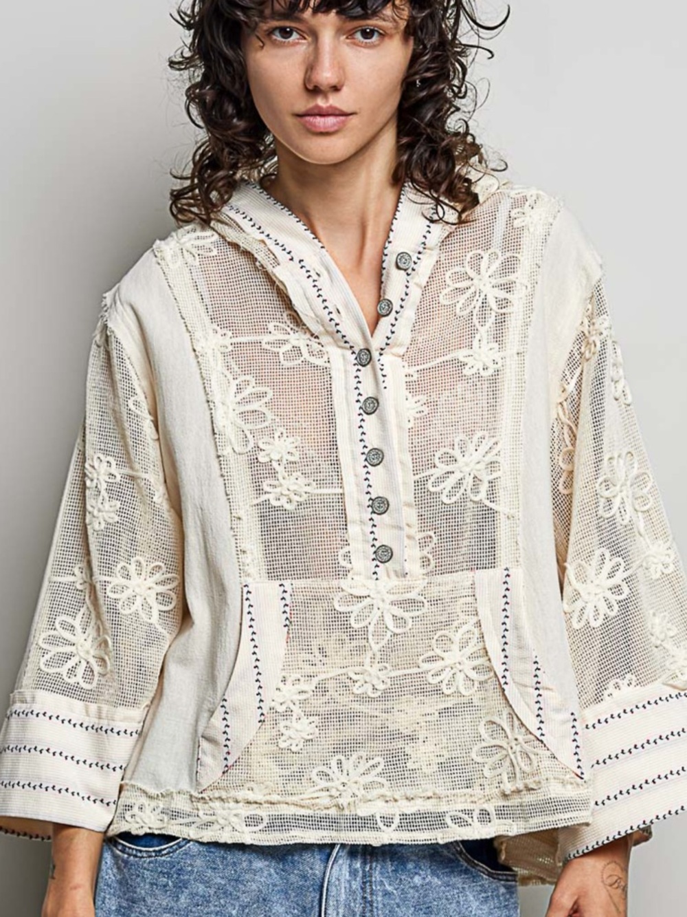 💕 NEW! POL Embroidered Cream Lace Hooded Pullover